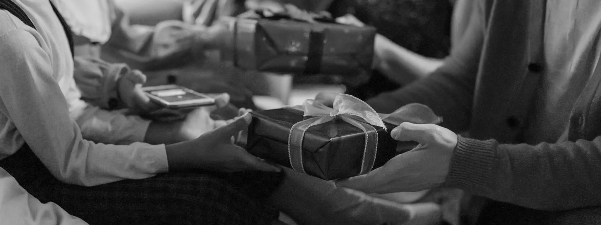 5 WAYS MARKETERS CAN DRIVE BRAND RELEVANCE AMONG DIVERSE CONSUMERS DURING THE HOLIDAY GIFTING SEASON